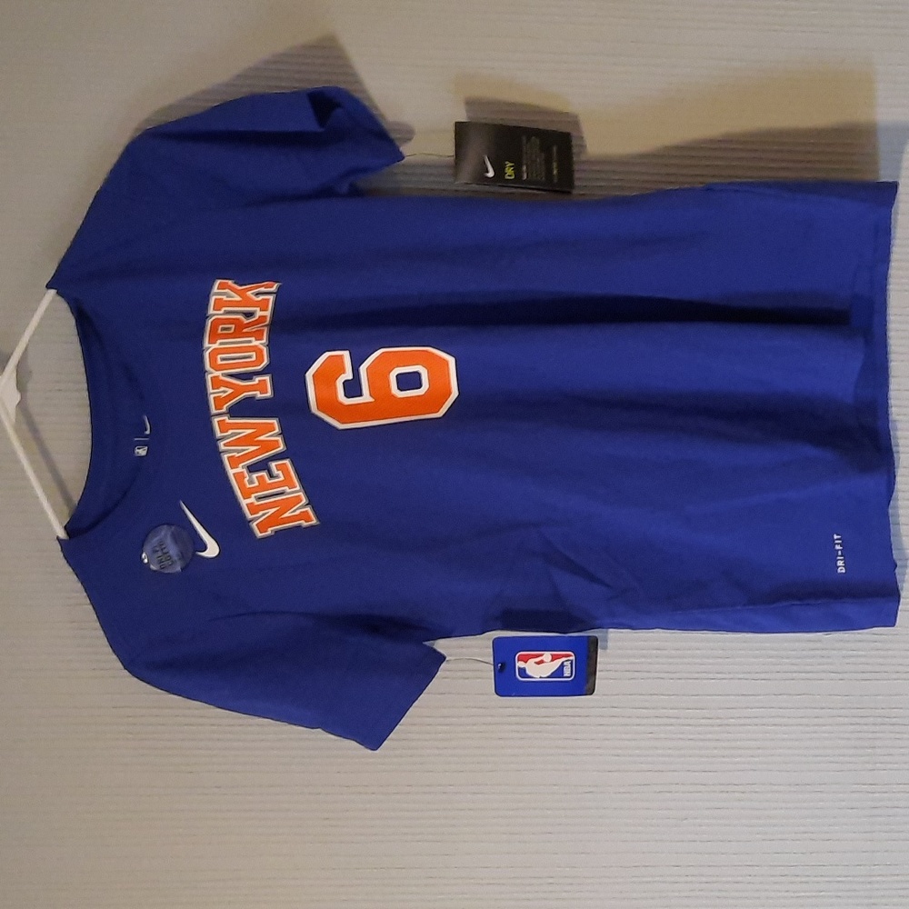 Womens nike medium knicks shirt